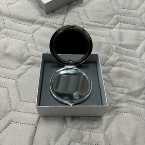 Mixit Daisy Compaxt Mirror New In Box